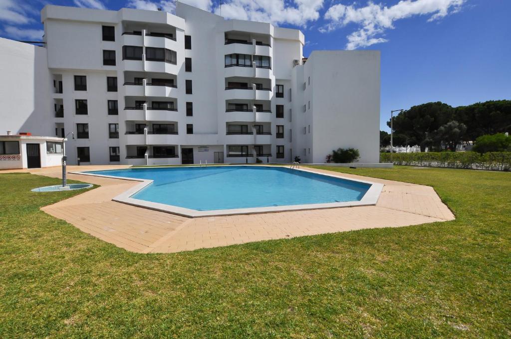 Imagem de Rua EUA, Ed. Tenis Golf-Mar, Bloco B. 503B, Vilamoura