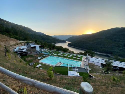 Imagem de Dobau Village - I