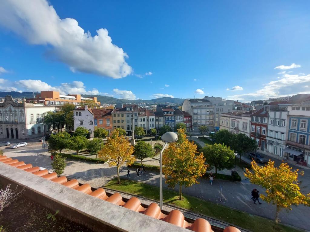 Imagem de Sir Manuel Senhora A Branca