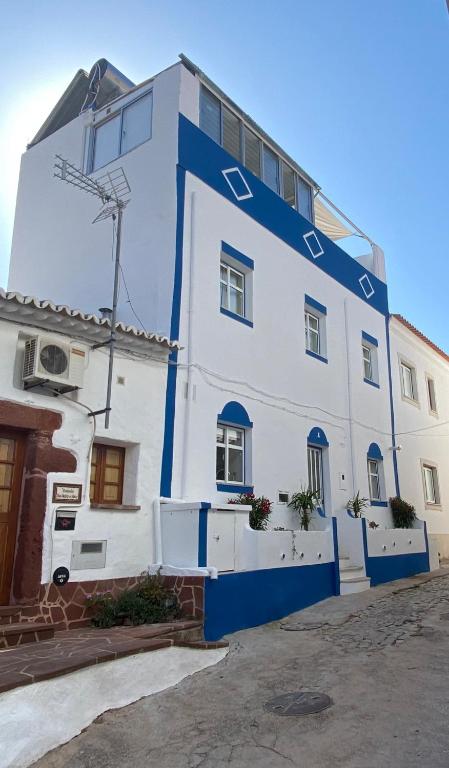 Imagem de CASA AZUL