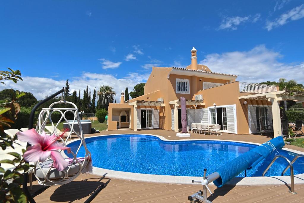VILLA NATALIZA