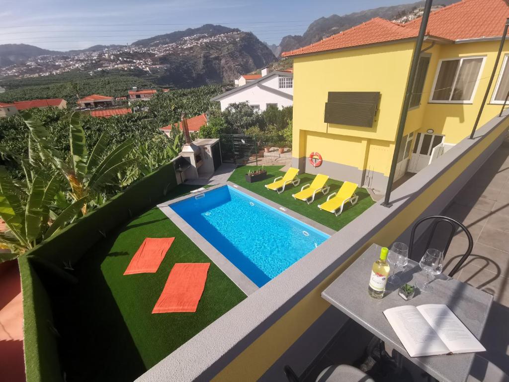 Imagem de Casa Dos Avós Com Piscina