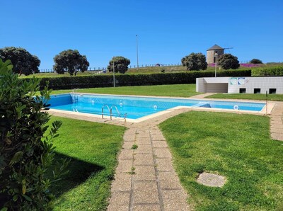 Imagem de HOUSE AND PEOPLE - RENTALS