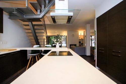 Imagem de Sun House