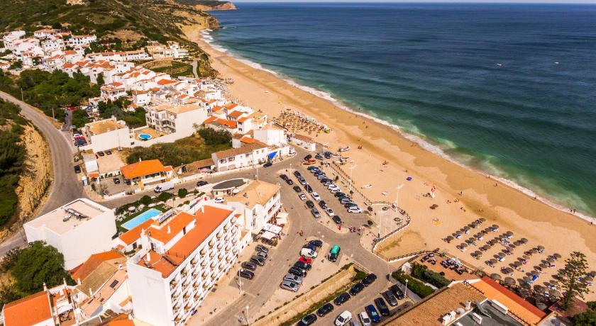 Imagem de Three Palms