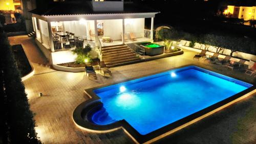 Imagem de Sunset Villa