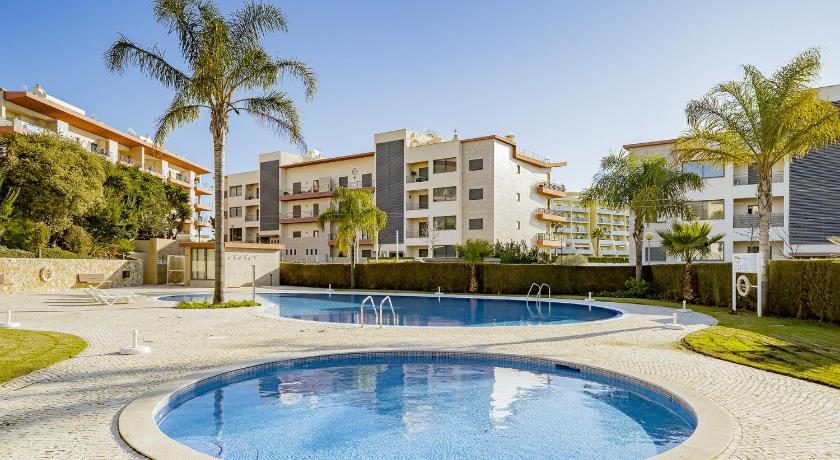 Image of MARINA 6