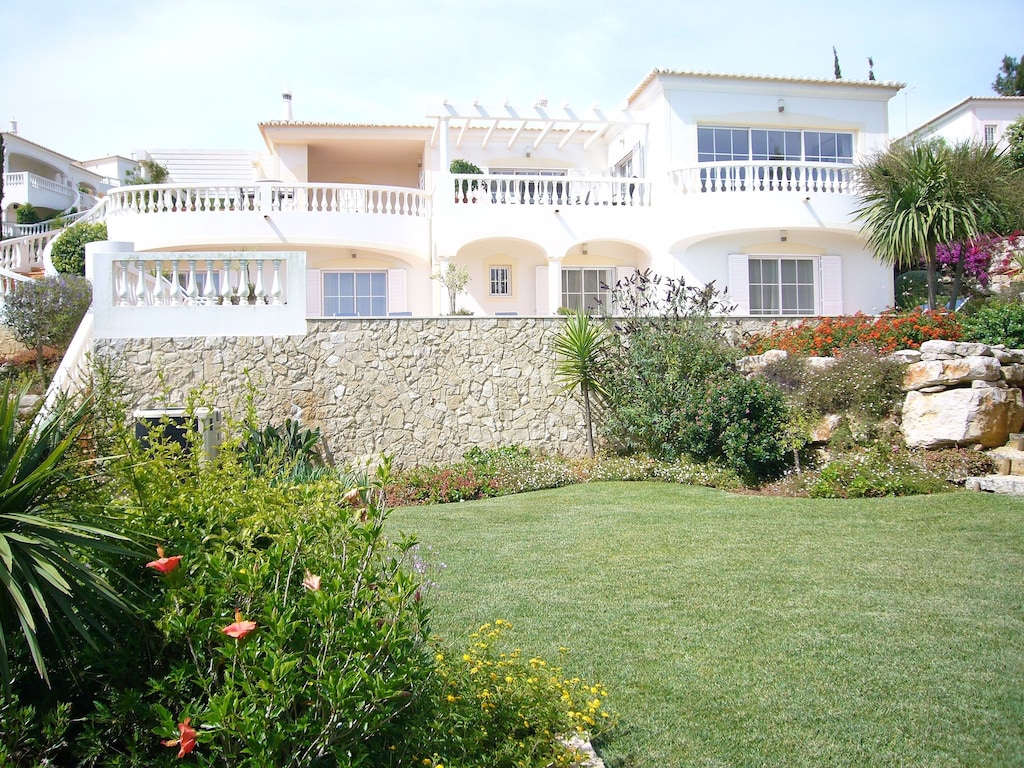 SALEMA BEACH CLUB