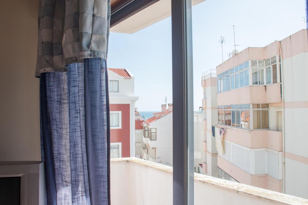 Imagem de Home By the sea