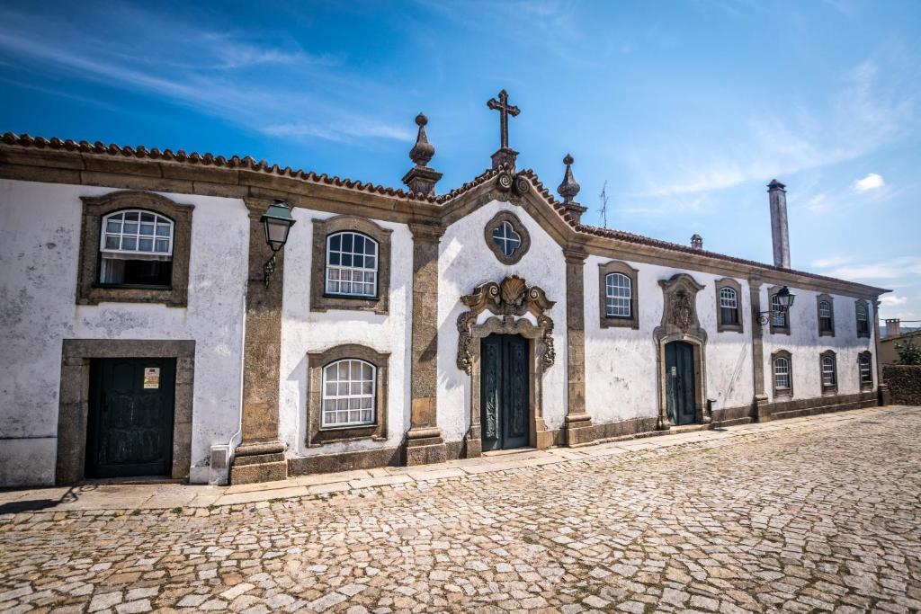 SOLAR DOS CARVALHOS