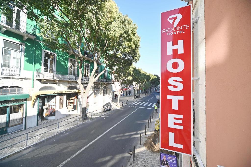 7 REQUINTE HOSTEL