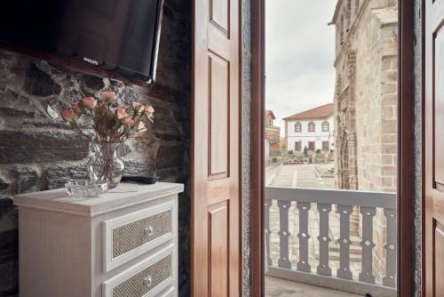 Imagem de CASA DO LARGO DA IGREJA
