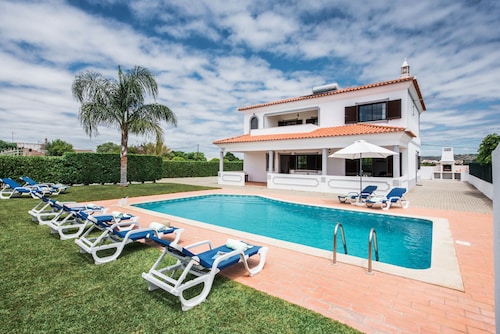 VILA RAMOS