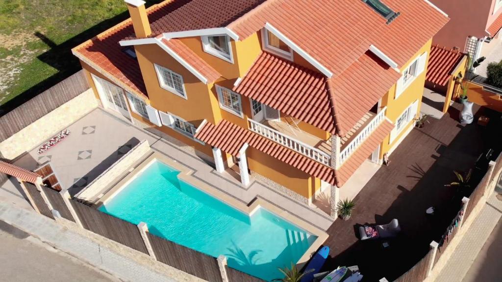 TIKA SURF CAMP
