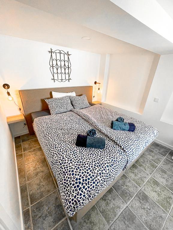 Imagem de Old Fisherman's Corner APT 10