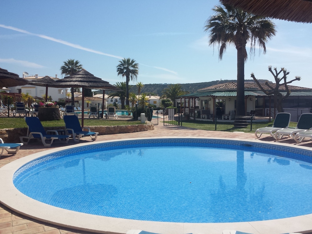Imagem de Holiday Homes