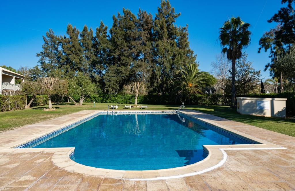 Imagem de Delightful duplex in Vilamoura with barbecue and shared pool