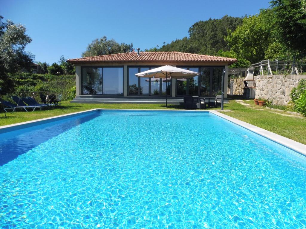 Imagem de Casa da Piscina / Tea Pool House