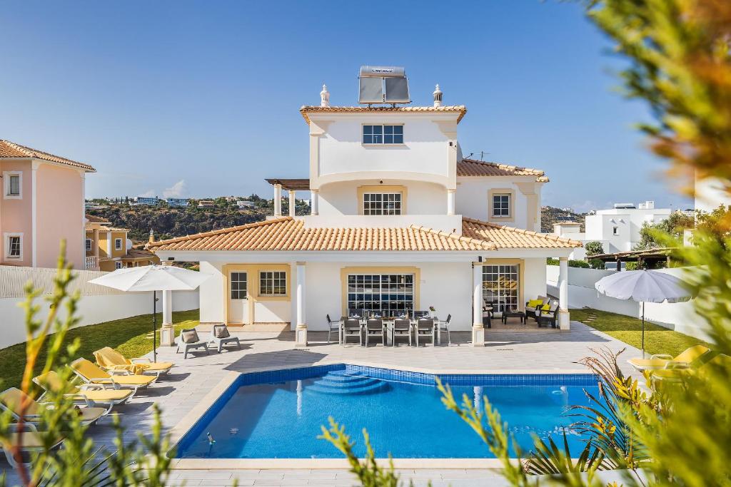 Imagem de CASA VELA LATINA