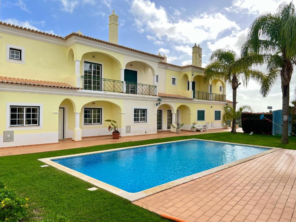Imagem de Find Me Inn Ferreiras Villa