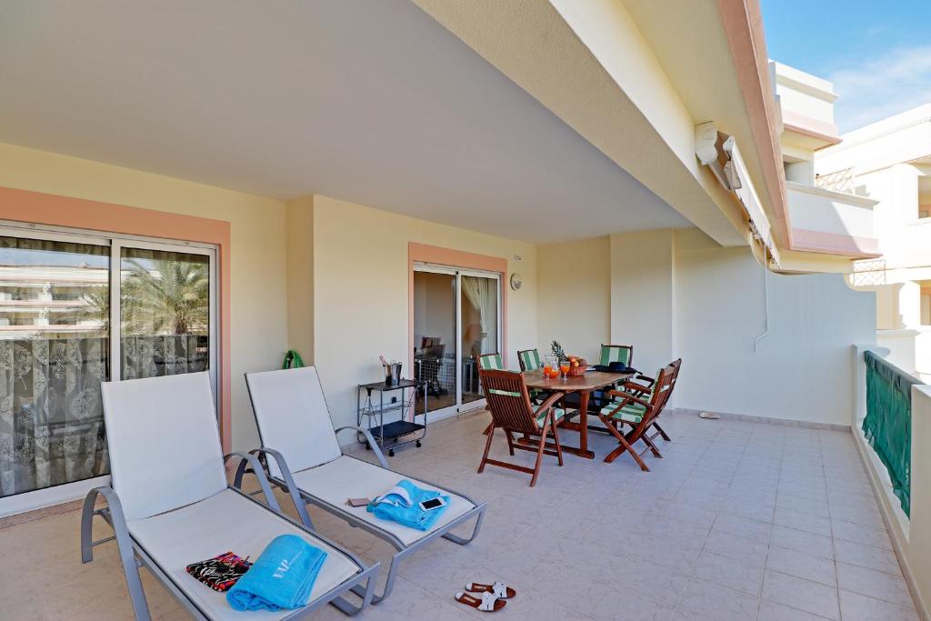 Imagem de Carob Tree Apartment