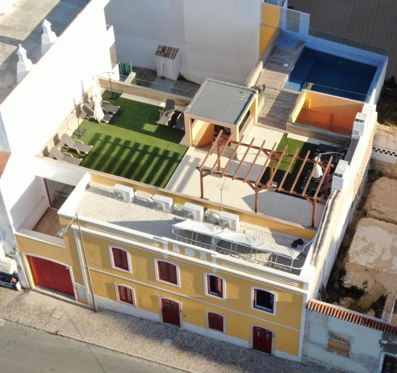 Imagem de CASA AMARELA