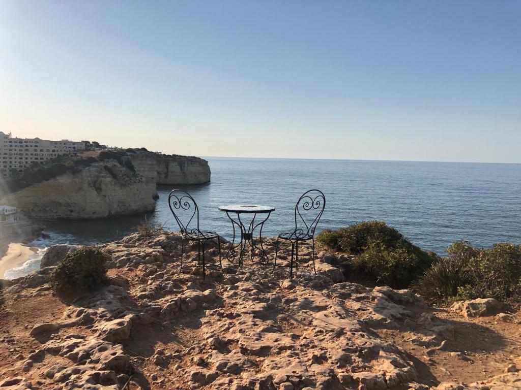 APARTAMENTO NA PRAIA