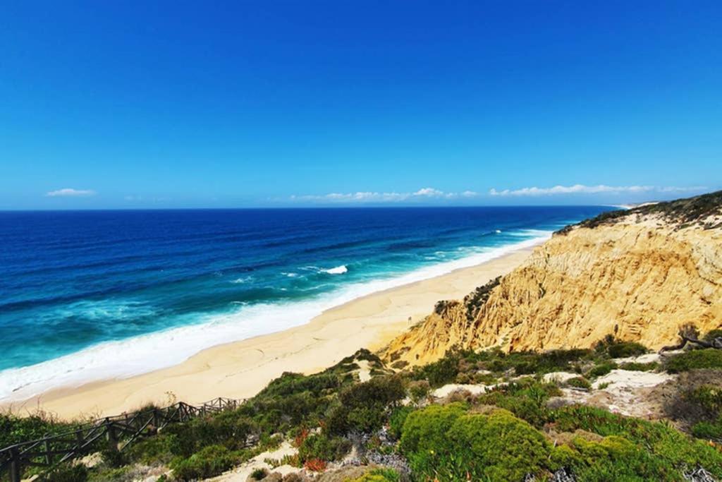 Imagem de Costa da Galé rustic beachhouse