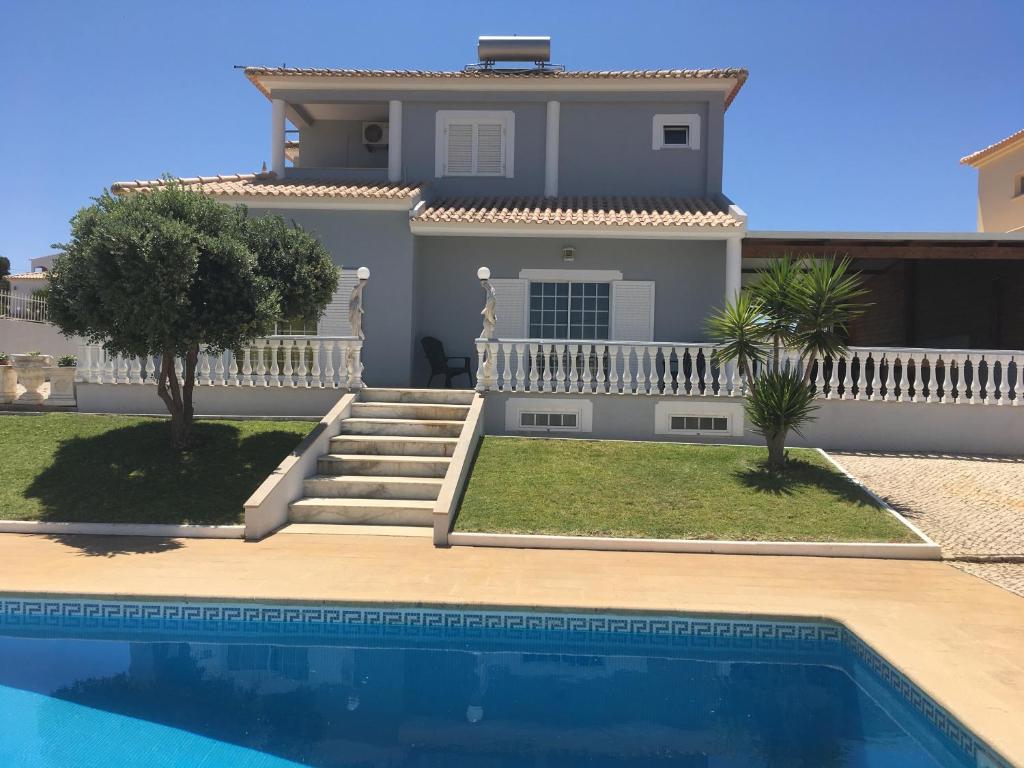 Imagem de Vale Carros House
