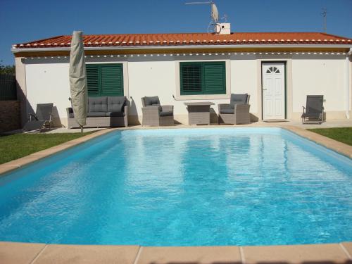 Imagem de Vinhas e Piscina em Vila Nogueira de Azeitão