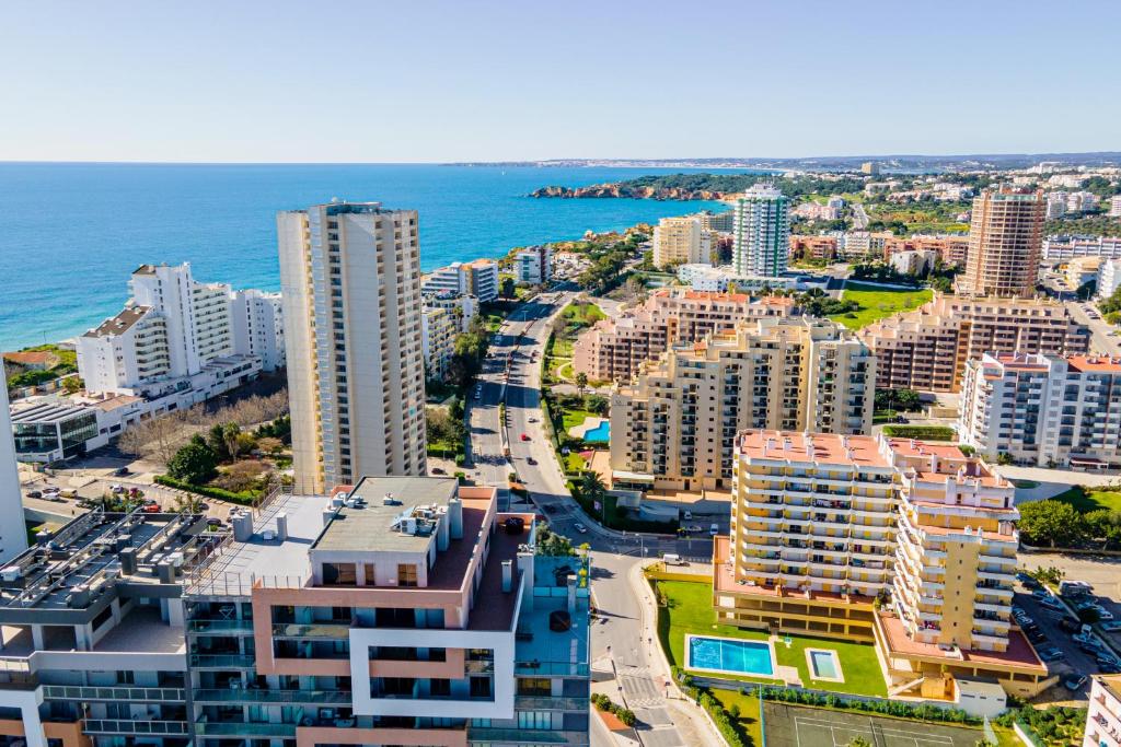Imagem de T2 Monte Residence by amcf
