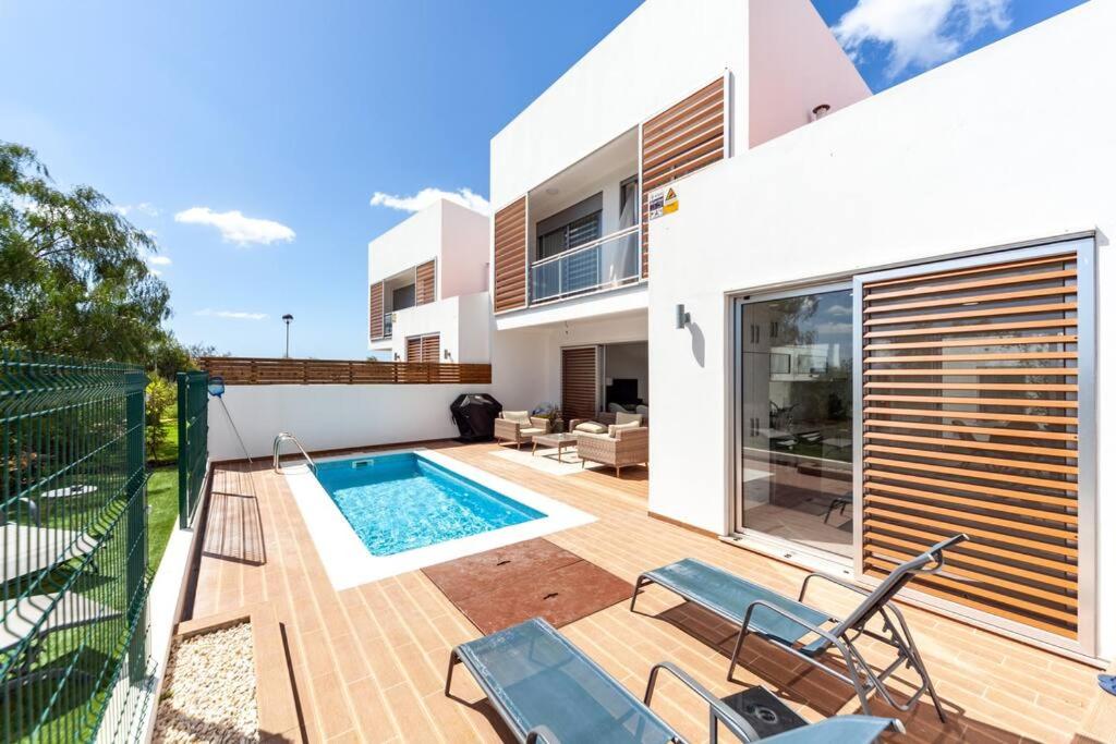 Imagem de Villa Oliveira Living