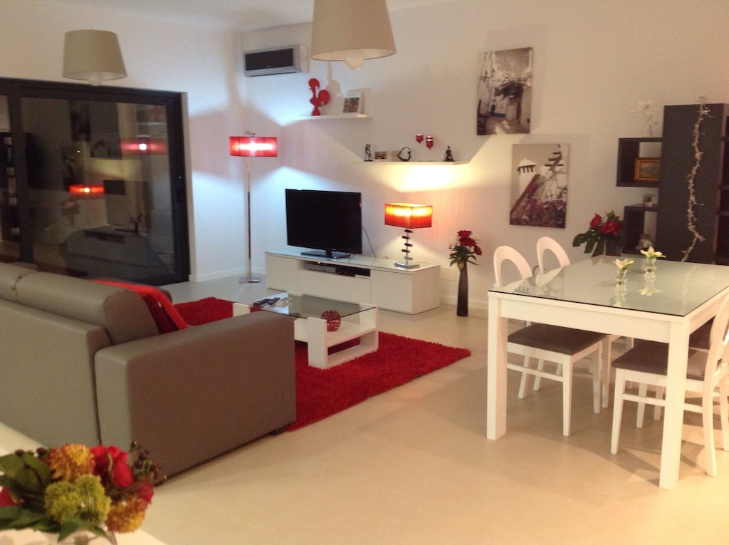 SHORT WALK2BEACH COSY APARTMENT