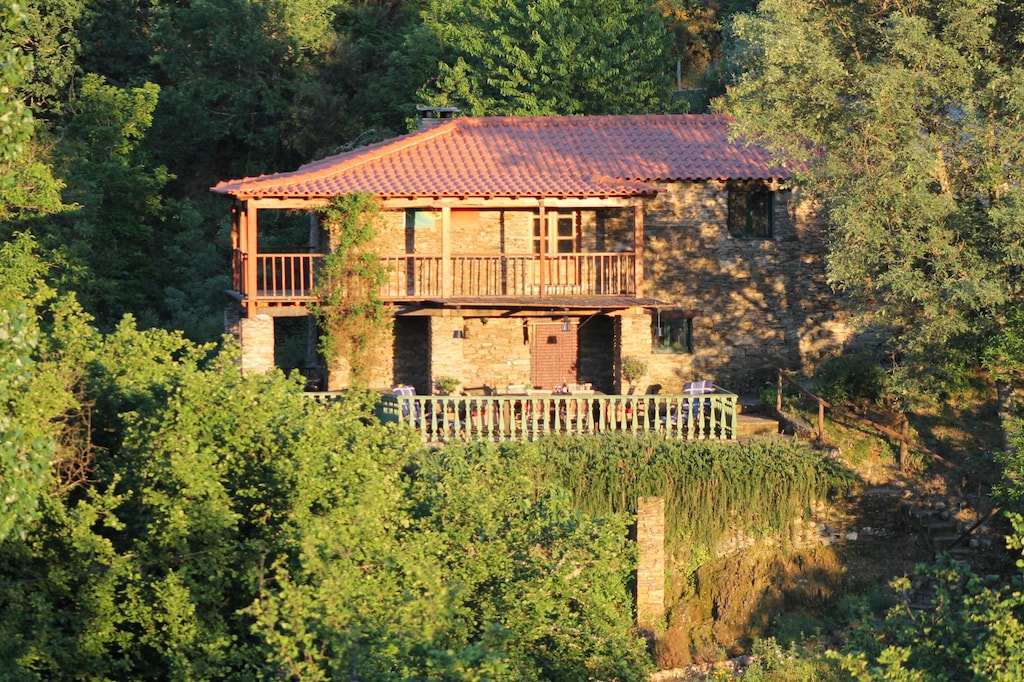 STONE COTTAGE WITH TERRACE