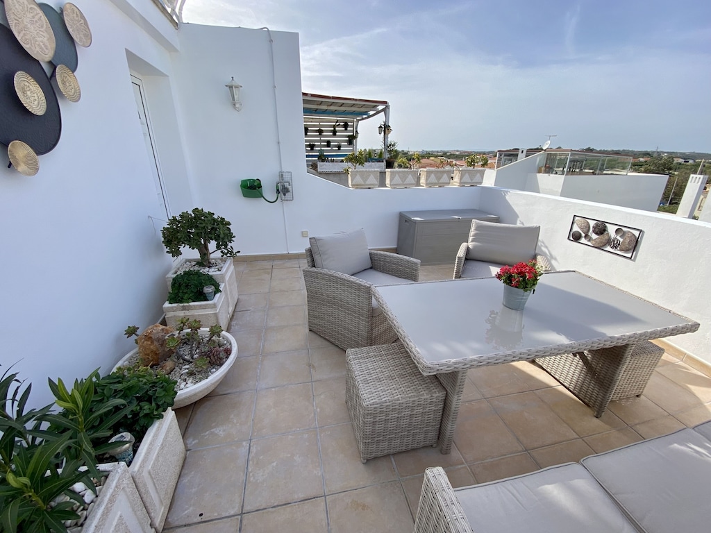 APARTAMENTO R LOTE 71 BLOCO 2 VILA FALÉSIA