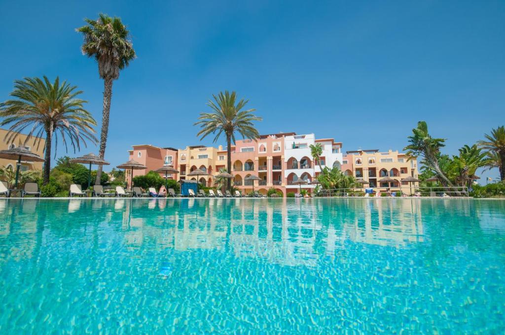 Imagem de Jardim da Meia Praia - 303