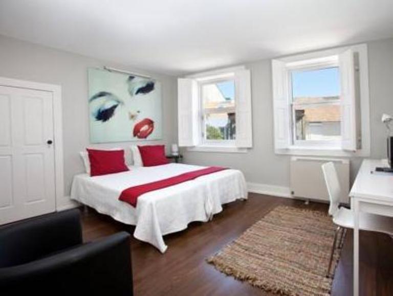 COSME GUESTHOUSE