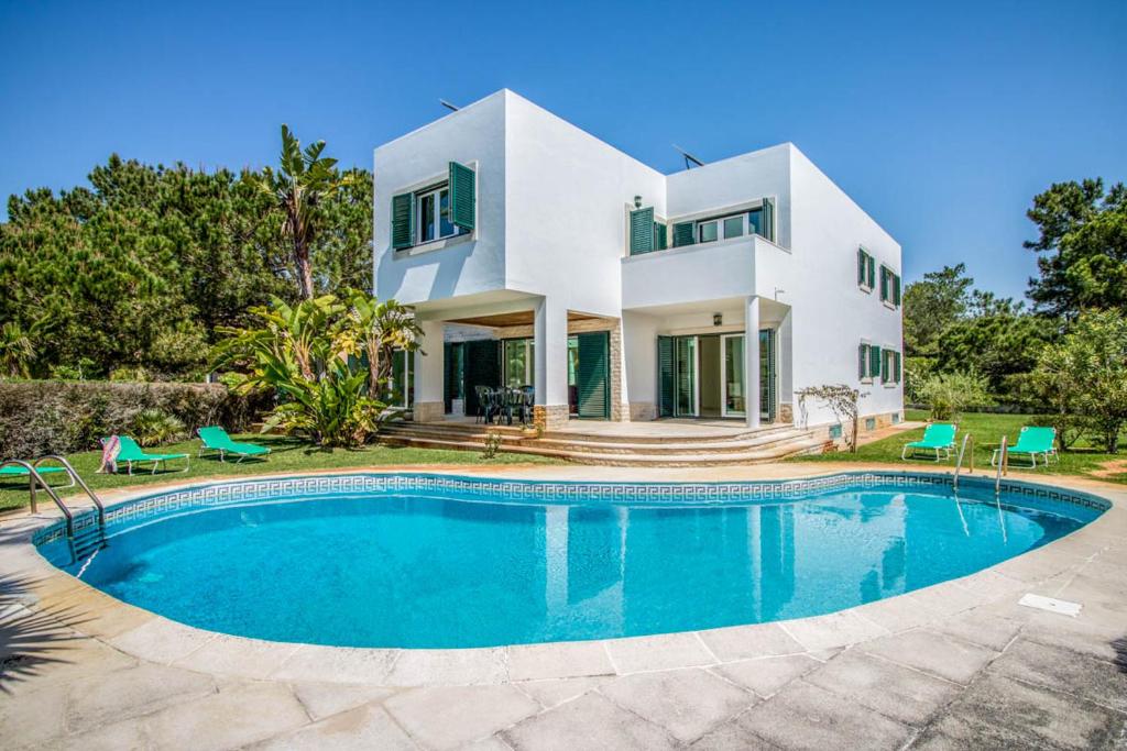 VILLA TRÓIA