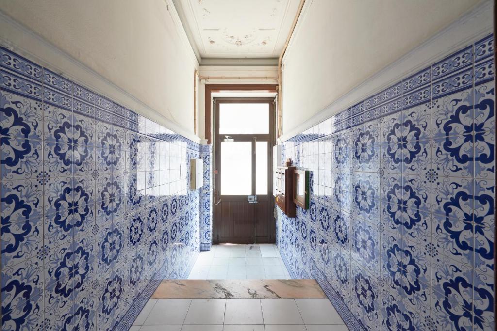 Imagem de Red & Blue Apartment