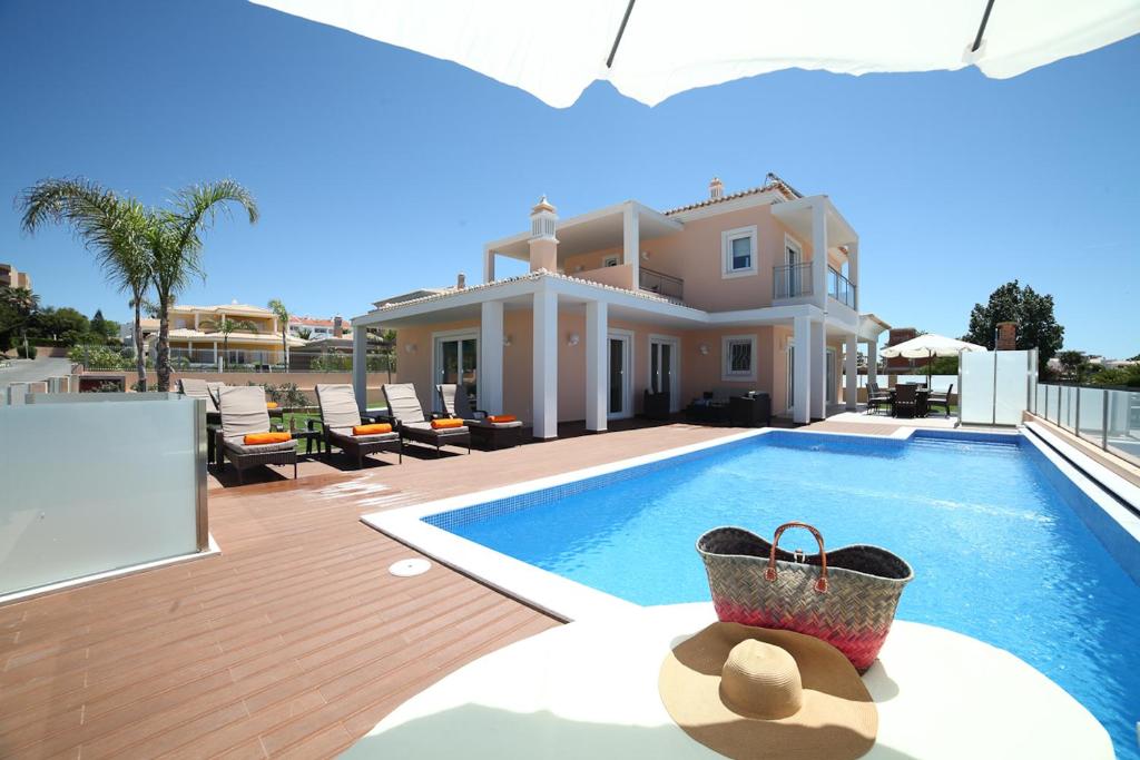 CASA CORALEA