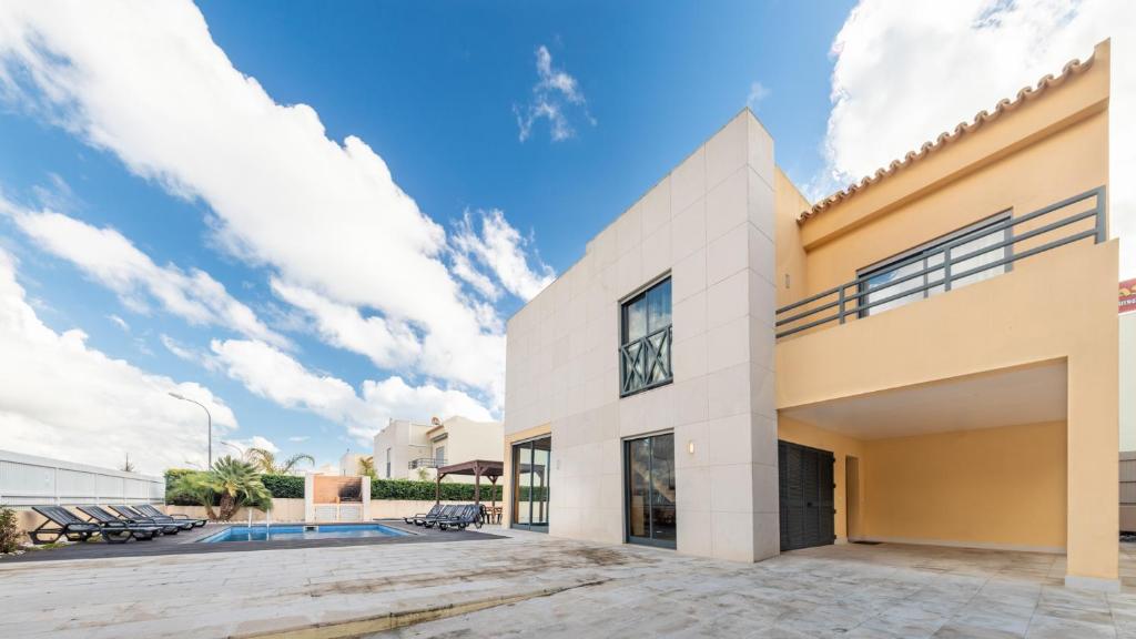 VILA 1