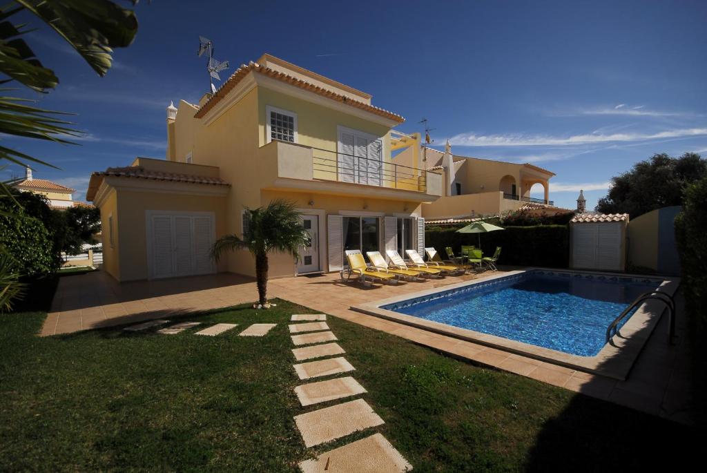VILLA ALTURA
