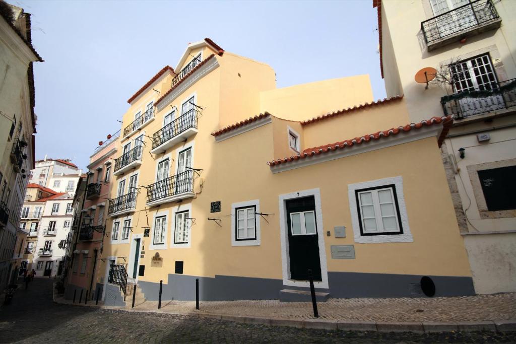 ALFAMA RIGHT POINT 1