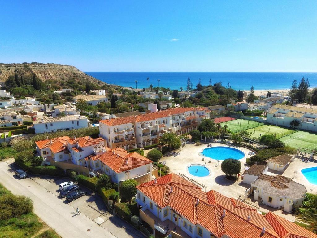 Imagem de Casas da Preguiça - Administ. e Explor. Turistica Hoteleira de Propriedades, Lda