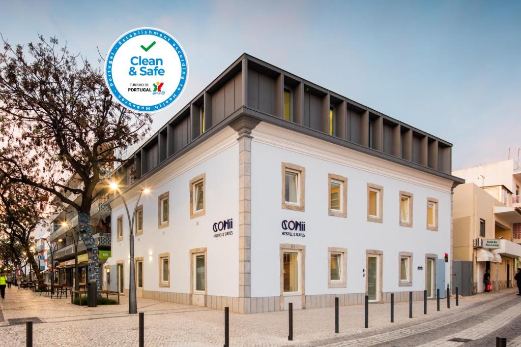 CONII HOSTEL & SUITES