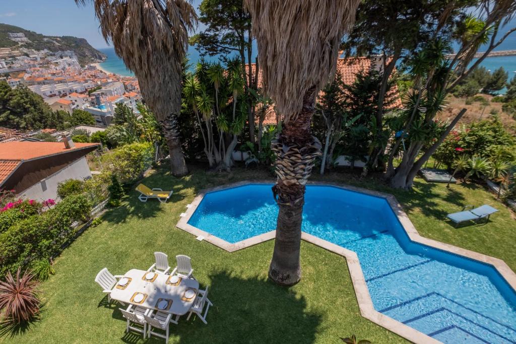 SESIMBRA WONDERFUL VILLA WITH SWIMMING POOL AND OCEAN VIEW