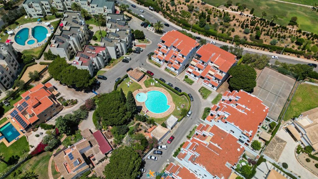 APARTAMENTO ESPAÇOSO E CONFORTÁVEL