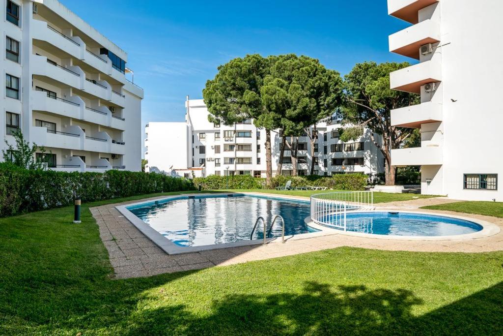 LEZIRIA APART.