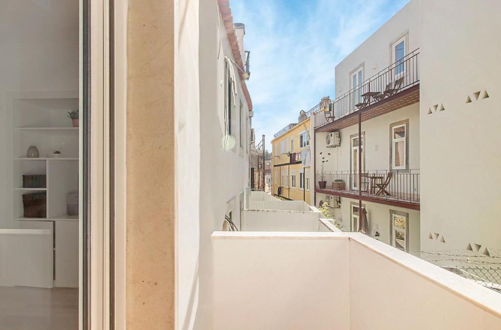 ROMANTIC APARTMENT W/TERRACE  AV DA LIBERDADE