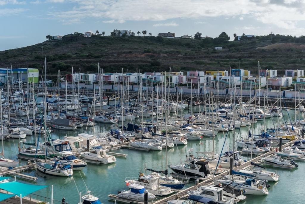 SUNNY MARINA VIEW 1B-3C